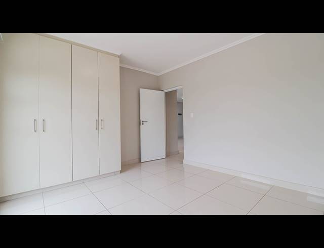 2 BEDROOM APARTMENT FOR SALE IN UMHLANGA RIDGE